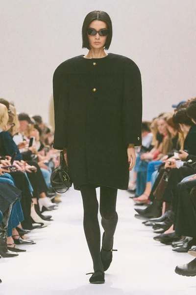 Look 14